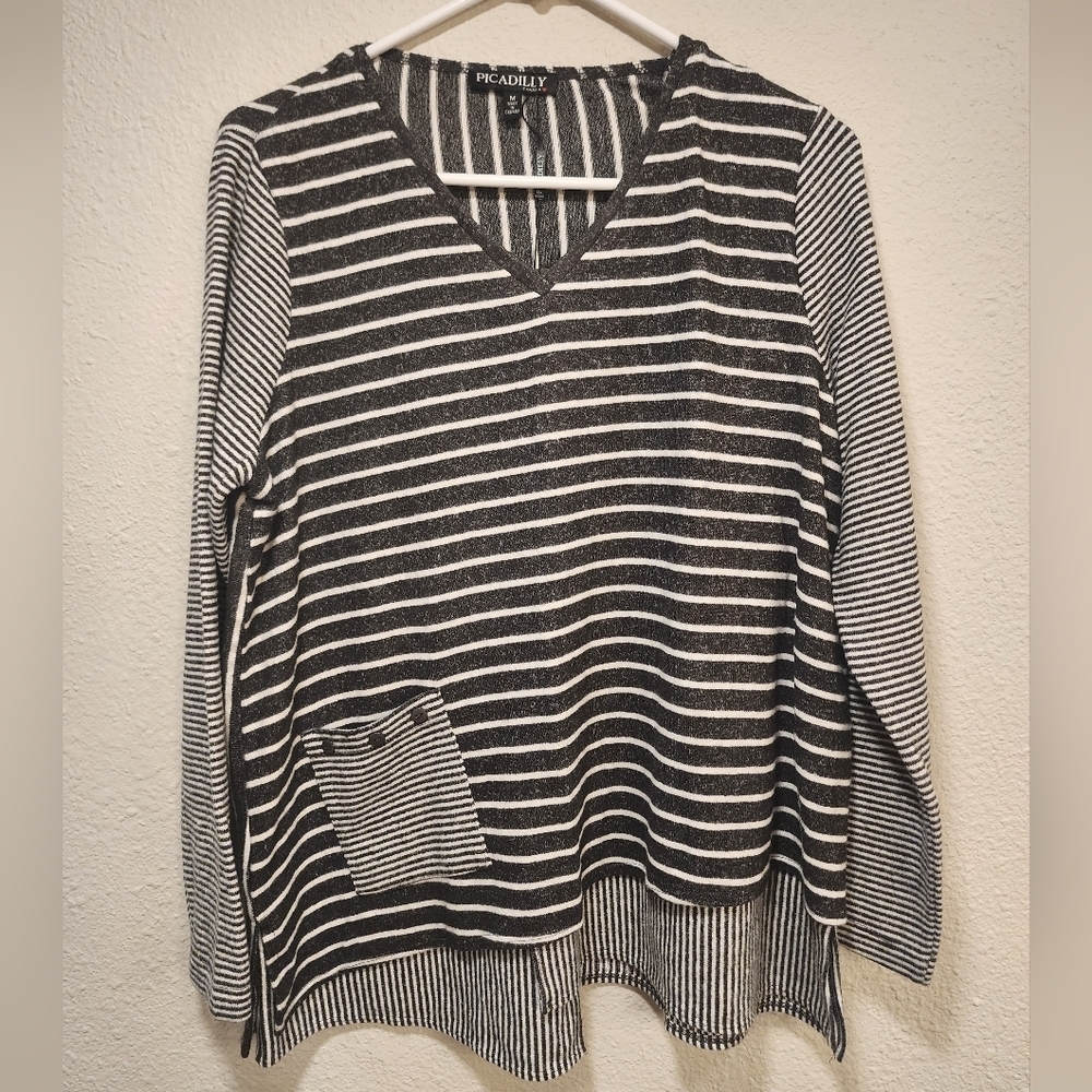 Women's Picadilly Black and White Striped Sweater Size Medium
